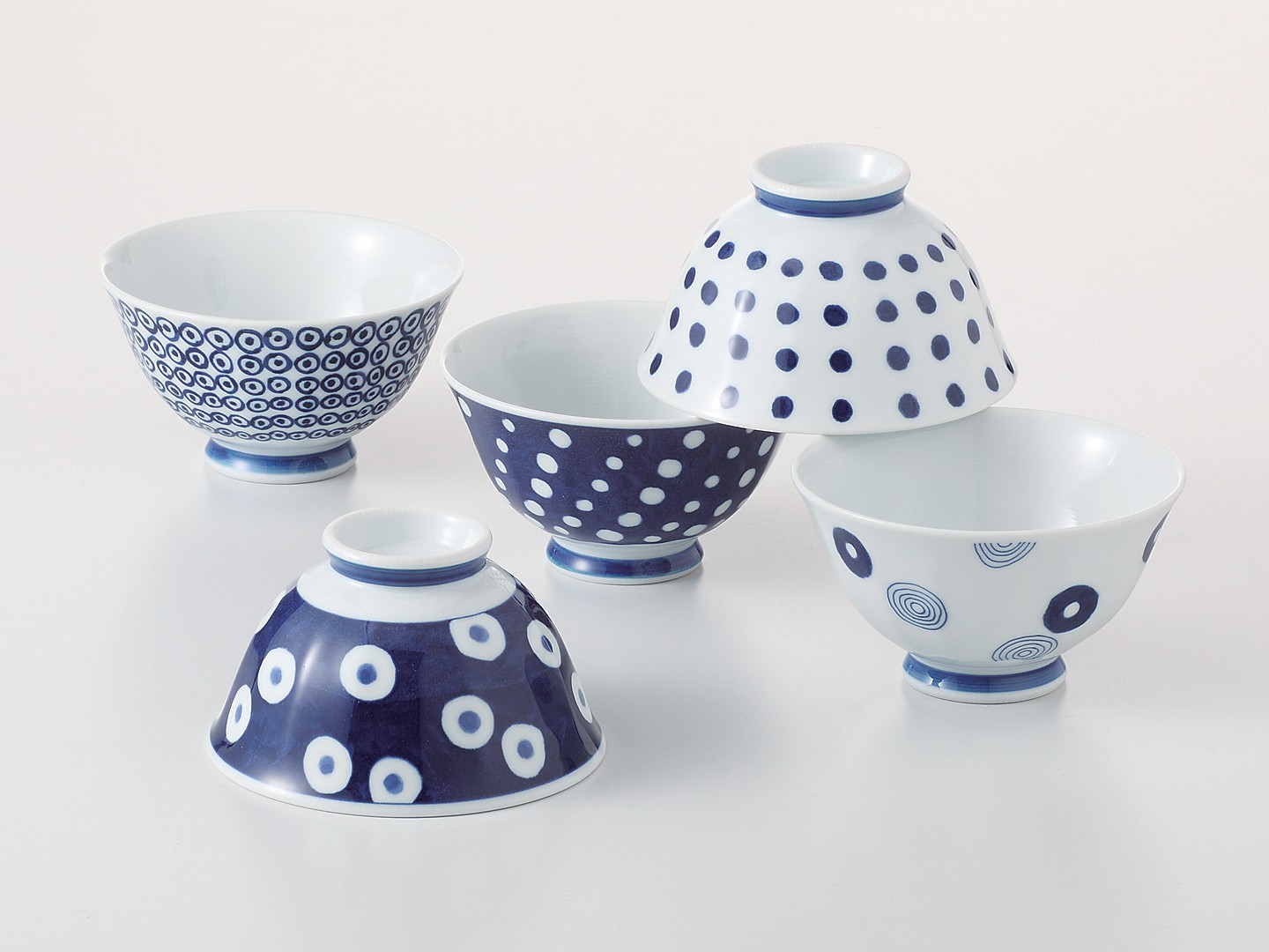 Set de 5 bols japonais bleus indigo