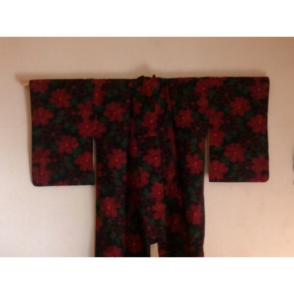 Kimono rouge à fleurs